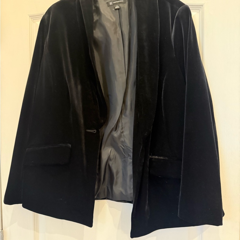 INC Elegant Black Velvet Women's Blazer